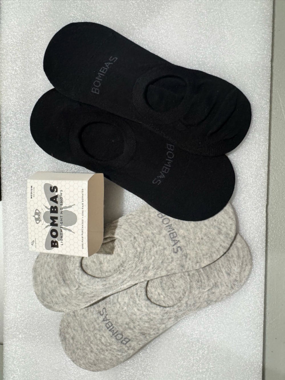 Bombas Women’s No-Show Sock 4-Pack – Black & Gray